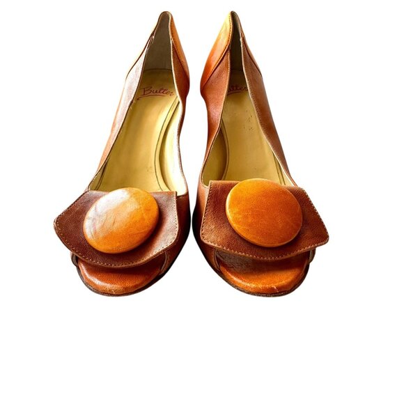 Butter by Nancy Geist Italian Leather Peep Toe Heels Orange Button Detail Size 8 - Picture 4 of 9